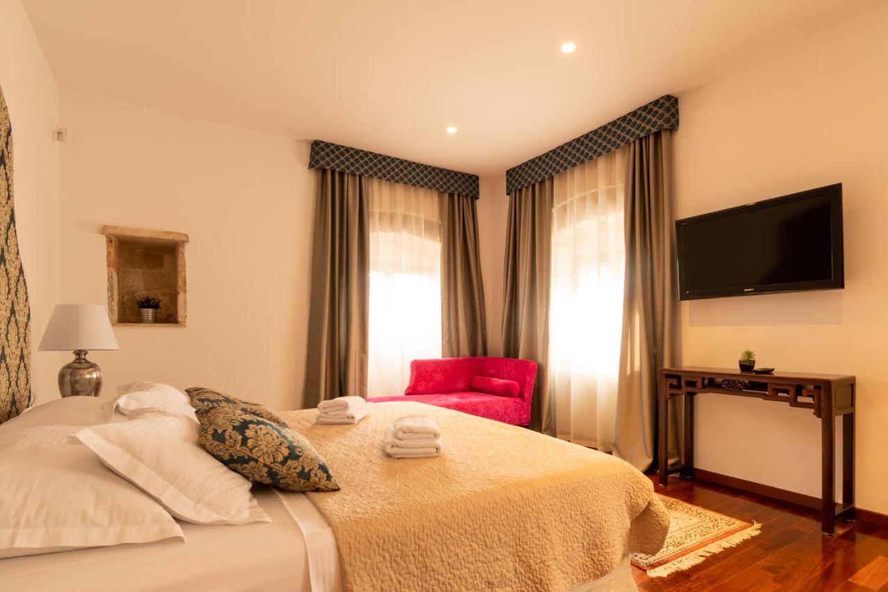 B&B Heritage Villa Apolon Stari Grad  Exterior foto