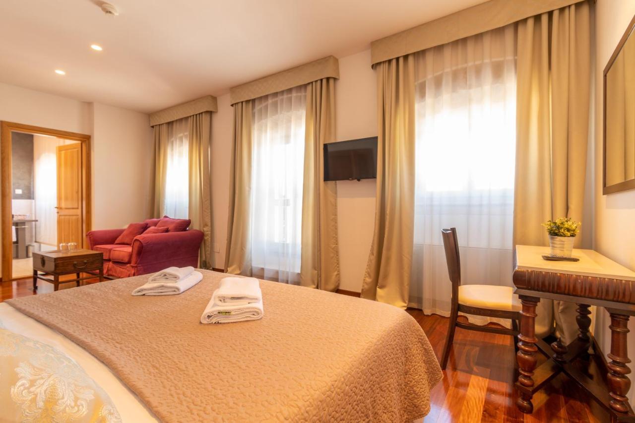B&B Heritage Villa Apolon Stari Grad  Exterior foto