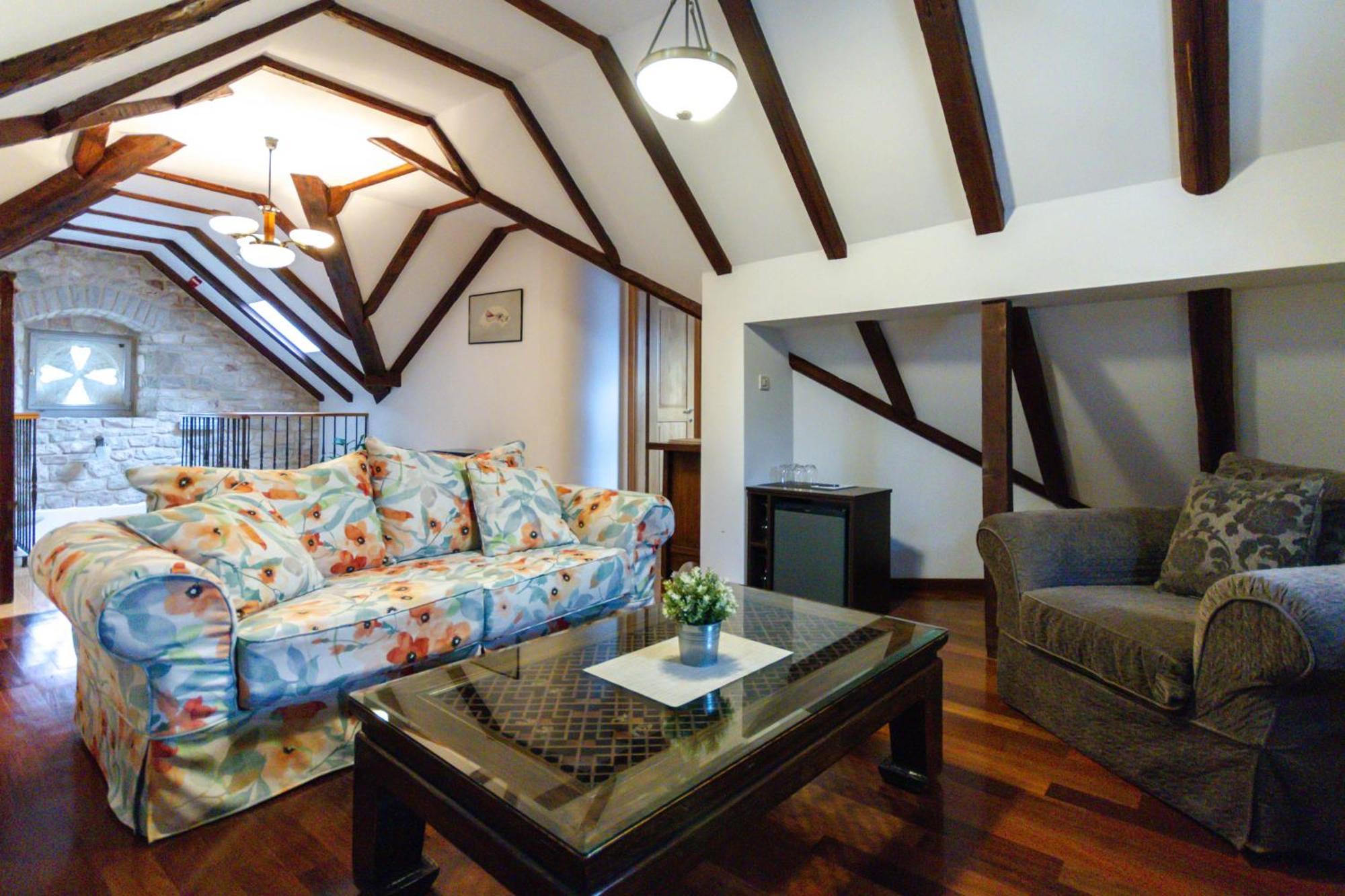 B&B Heritage Villa Apolon Stari Grad  Habitación foto